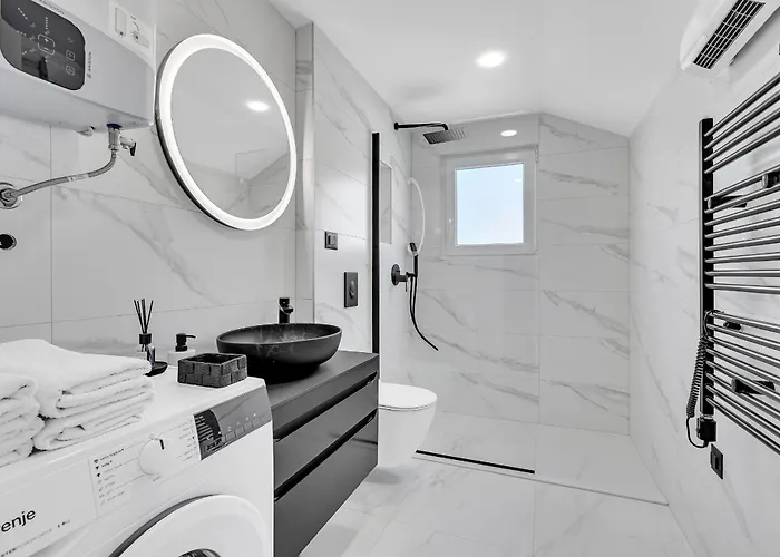 Apartment Boksic 2 *